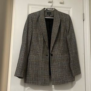 Houndstooth wool blazer